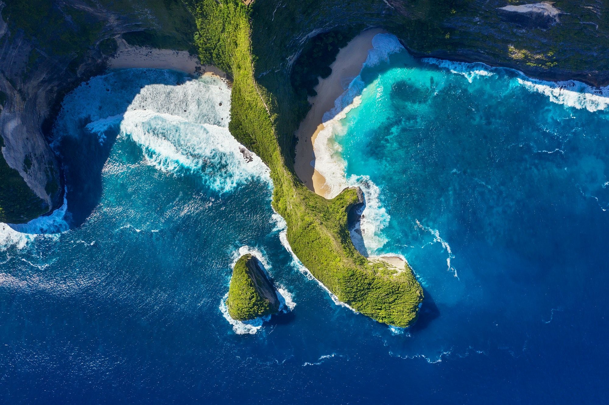 kelingking-beach-nusa-penida-island-indonesia-aerial-seascape.jpg