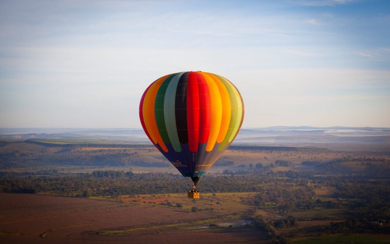 hot-air-ballooning-1247633_1920